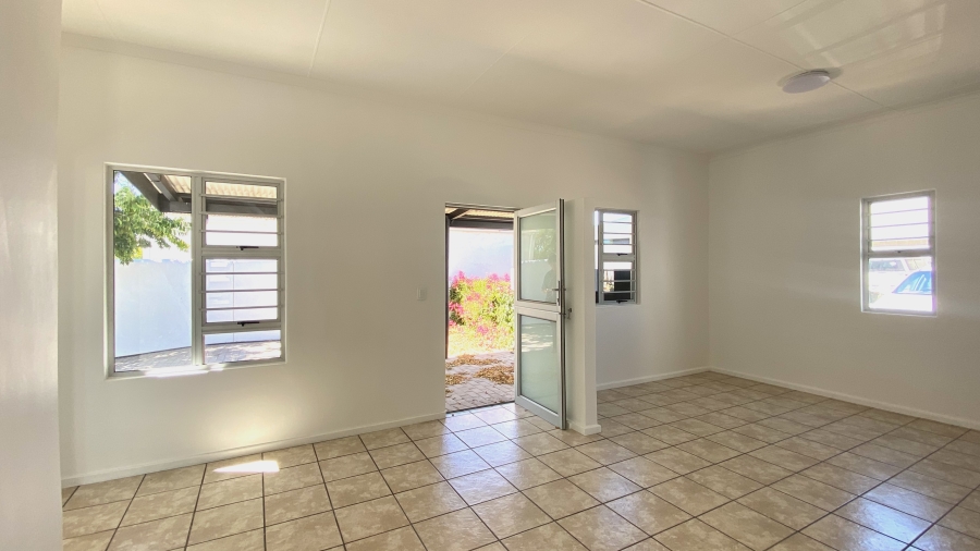 2 Bedroom Property for Sale in Velddrif Western Cape